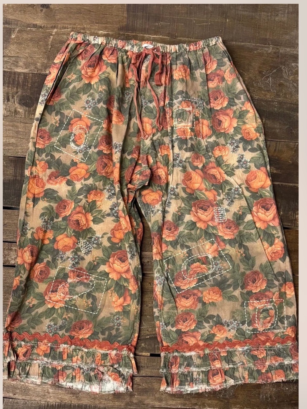 Jaded gypsy Garden Romance Bloomers
O/S